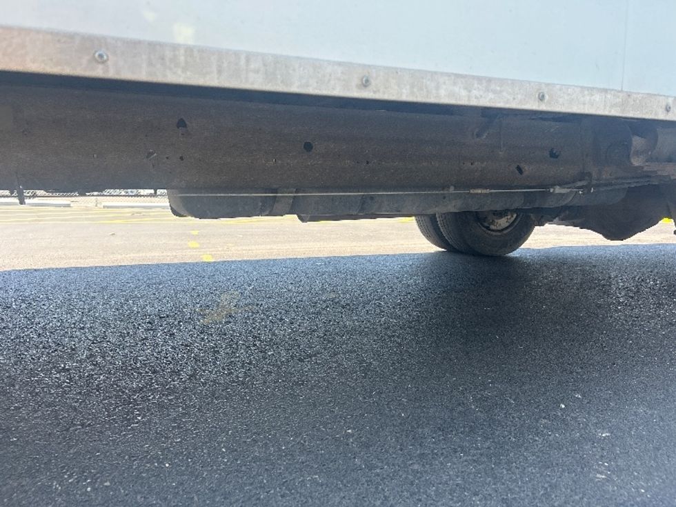 Light Duty Box Truck-Light and Medium Duty Trucks-GMC-2021-Savana G33903-Indianapolis-IN-122,690\n\t\tmiles-$ 26,250 - Image 5
