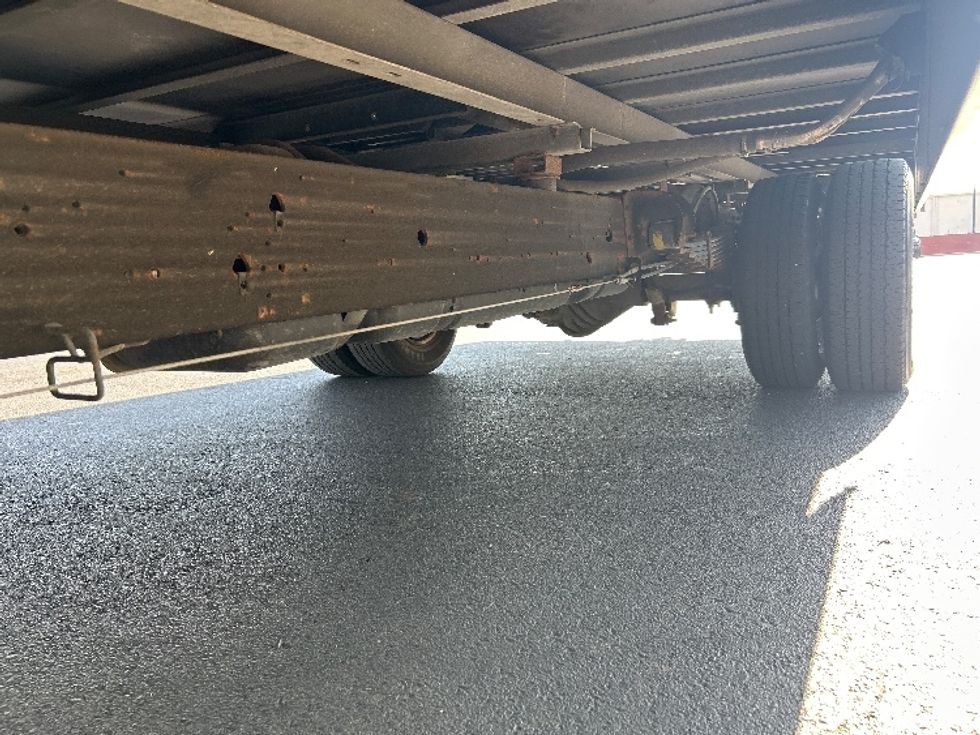 Light Duty Box Truck-Light and Medium Duty Trucks-GMC-2021-Savana G33903-Indianapolis-IN-60,711\n\t\tmiles-$ 33,500 - Image 5