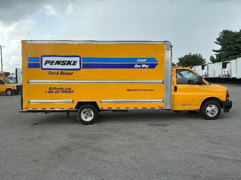 Light Duty Box Truck-Light and Medium Duty Trucks-GMC-2021-Savana G33903-Indianapolis-IN-68,680\n\t\tmiles-$ 27,750 - Image 11