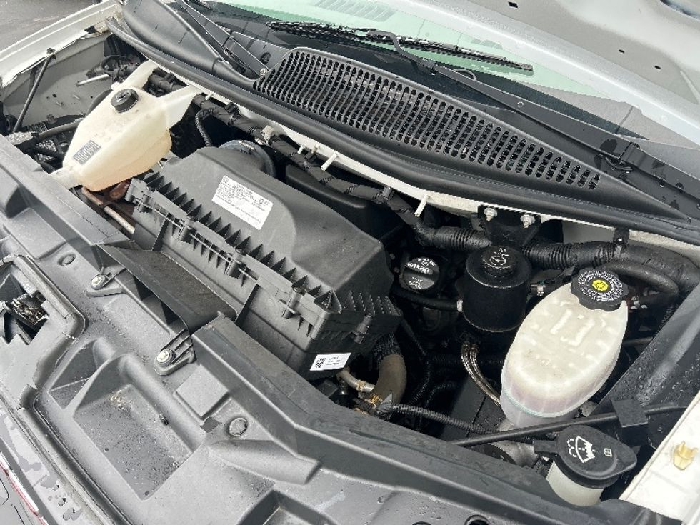 Light Duty Box Truck-Light and Medium Duty Trucks-GMC-2021-Savana G33903-Indianapolis-IN-80,950\n\t\tmiles-$ 30,750 - Image 23