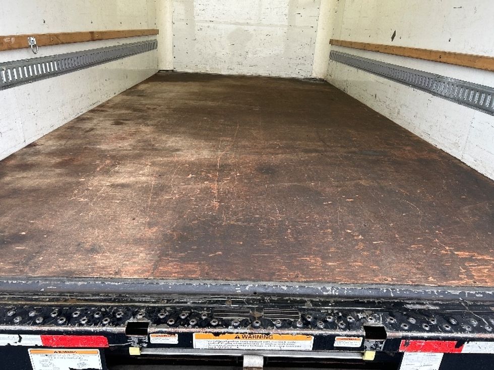 Light Duty Box Truck-Light and Medium Duty Trucks-GMC-2021-Savana G33903-Indianapolis-IN-80,950\n\t\tmiles-$ 30,750 - Image 9