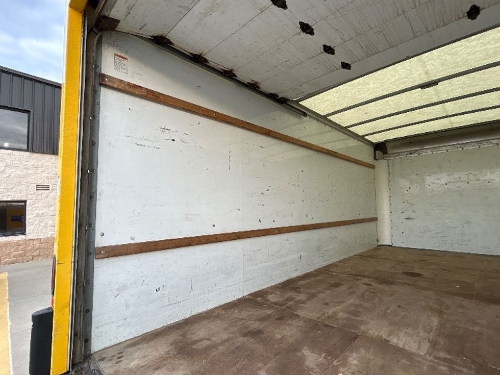 Light Duty Box Truck-Light and Medium Duty Trucks-GMC-2021-Savana G33903-Indianapolis-IN-87,804\n\t\tmiles-$ 27,000 - Image 10