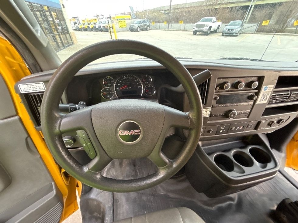 Light Duty Box Truck-Light and Medium Duty Trucks-GMC-2021-Savana G33903-Indianapolis-IN-87,804\n\t\tmiles-$ 27,000 - Image 17