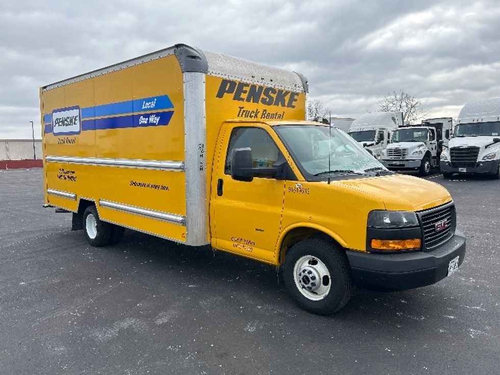 Light Duty Box Truck-Light and Medium Duty Trucks-GMC-2021-Savana G33903-Indianapolis-IN-88,333\n\t\tmiles-$ 27,000 - Image 1