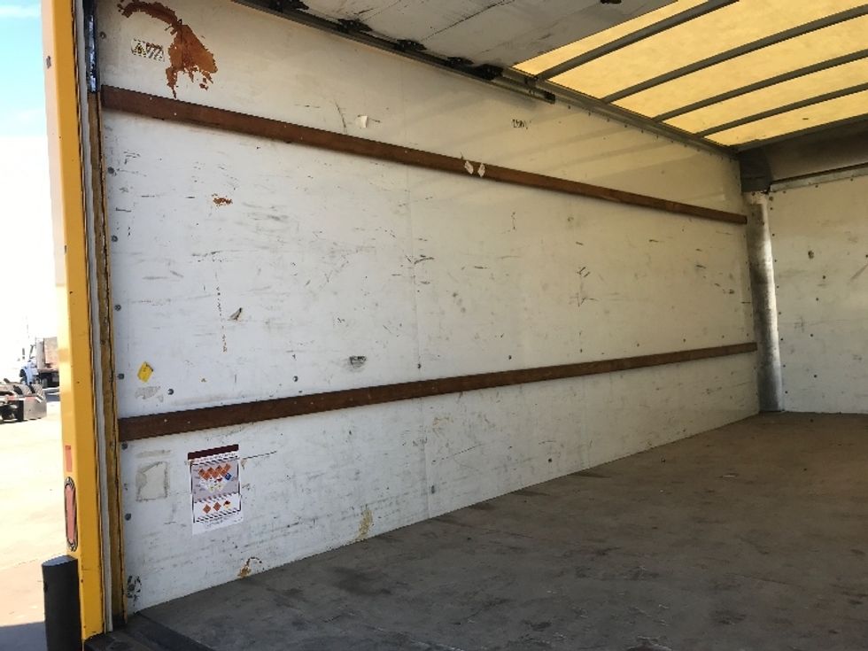 Light Duty Box Truck-Light and Medium Duty Trucks-GMC-2021-Savana G33903-Indianapolis-IN-88,333\n\t\tmiles-$ 27,000 - Image 11