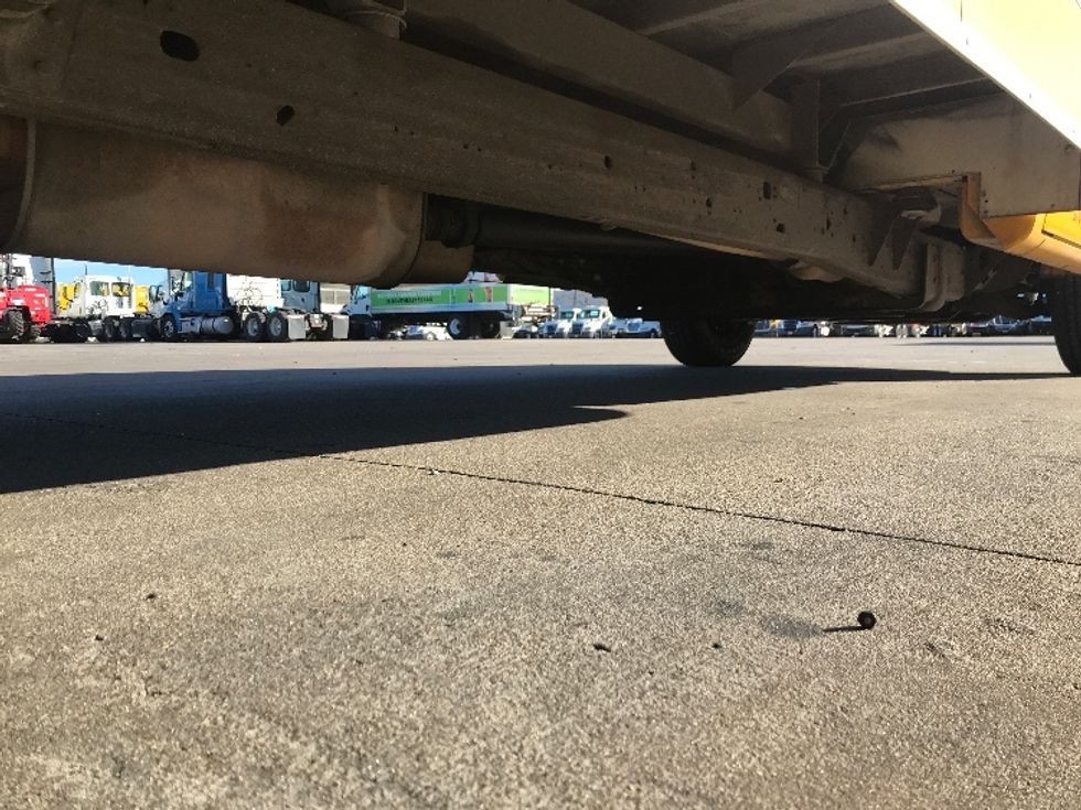 Light Duty Box Truck-Light and Medium Duty Trucks-GMC-2021-Savana G33903-Indianapolis-IN-88,333\n\t\tmiles-$ 27,000 - Image 14