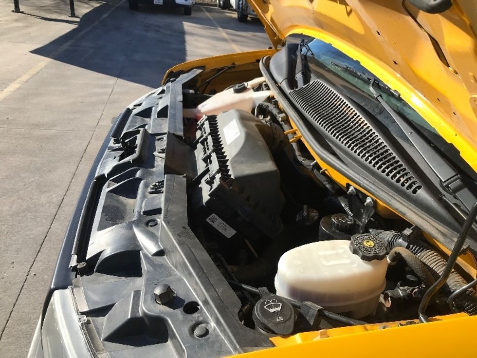 Light Duty Box Truck-Light and Medium Duty Trucks-GMC-2021-Savana G33903-Indianapolis-IN-88,333\n\t\tmiles-$ 27,000 - Image 24