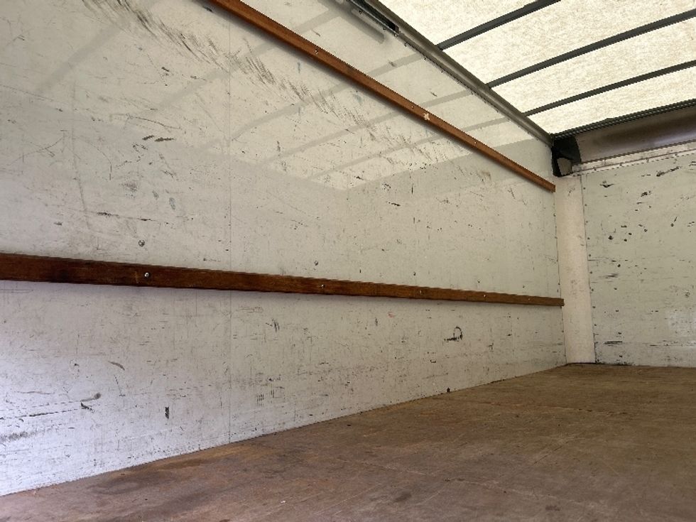 Light Duty Box Truck-Light and Medium Duty Trucks-GMC-2021-Savana G33903-Indianapolis-IN-88,362\n\t\tmiles-$ 29,250 - Image 10