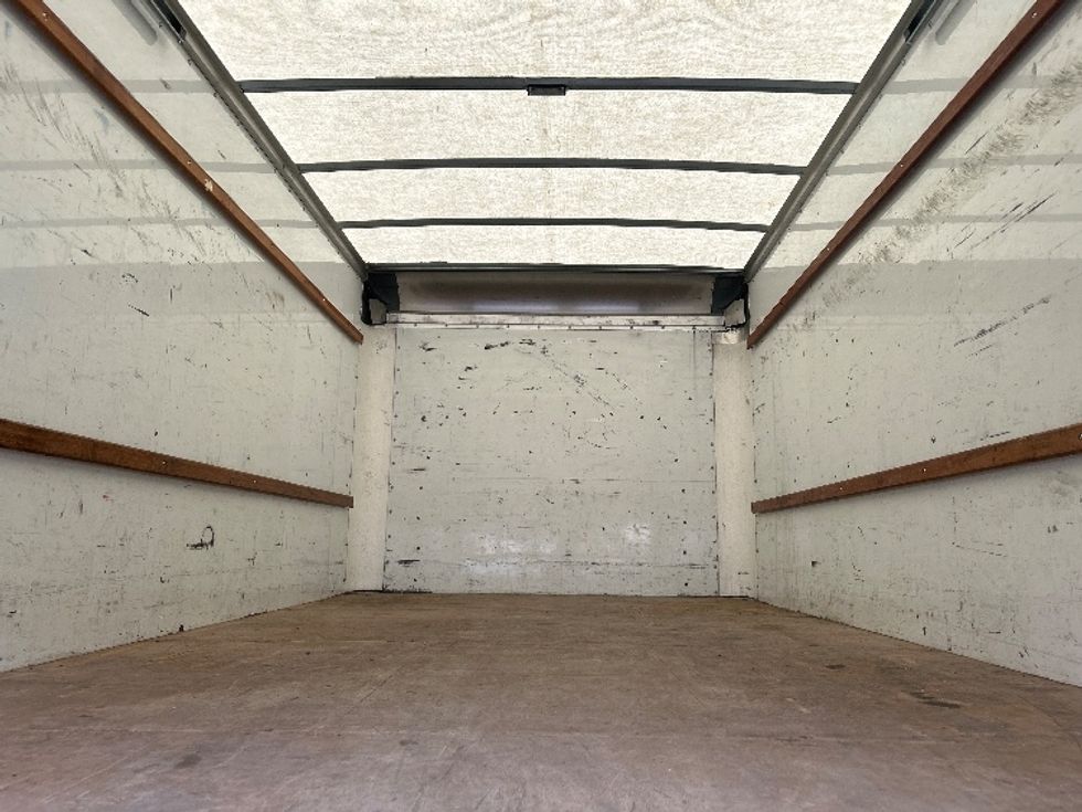 Light Duty Box Truck-Light and Medium Duty Trucks-GMC-2021-Savana G33903-Indianapolis-IN-88,362\n\t\tmiles-$ 29,250 - Image 8