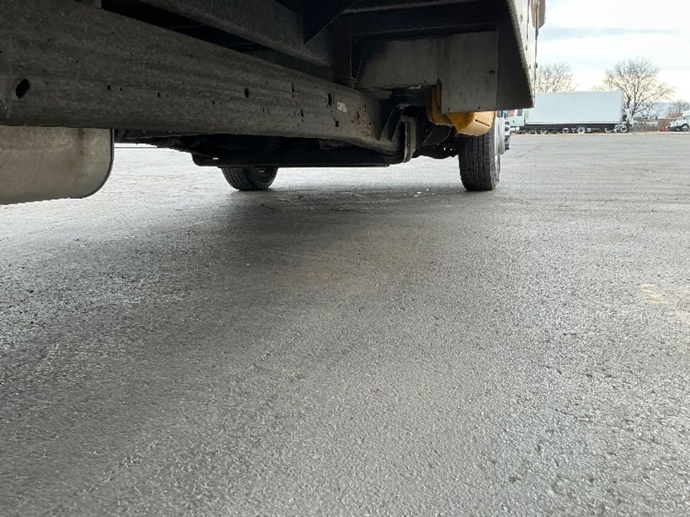 Light Duty Box Truck-Light and Medium Duty Trucks-GMC-2021-Savana G33903-Indianapolis-IN-88,520\n\t\tmiles-$ 27,000 - Image 14