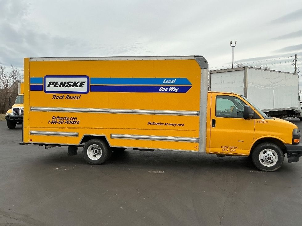 Light Duty Box Truck-Light and Medium Duty Trucks-GMC-2021-Savana G33903-Indianapolis-IN-88,520\n\t\tmiles-$ 27,000 - Image 15