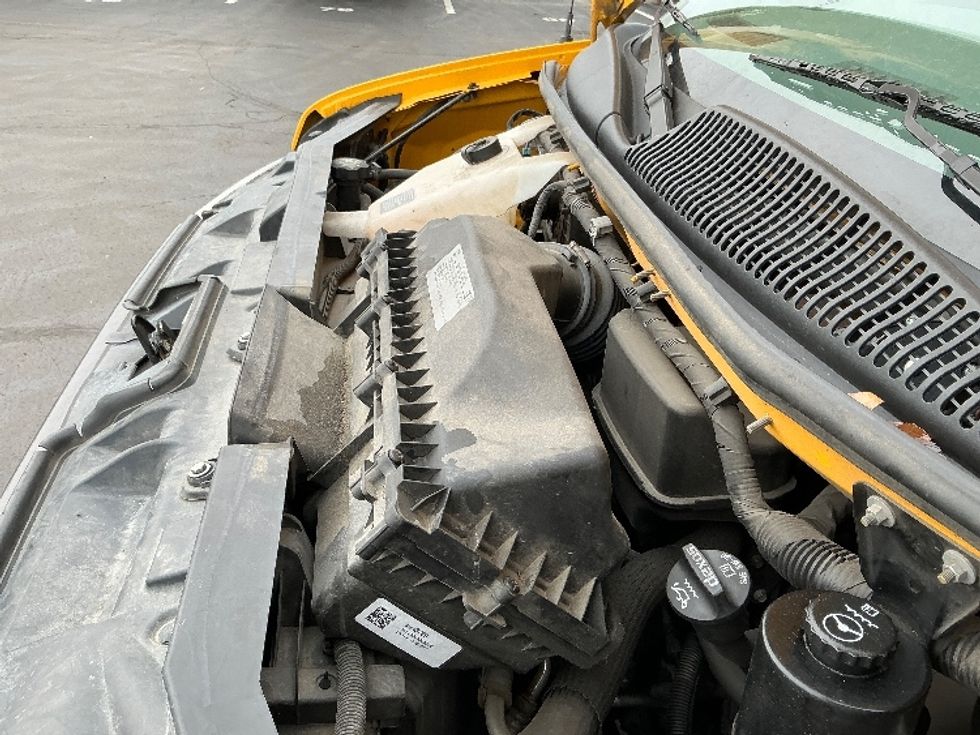 Light Duty Box Truck-Light and Medium Duty Trucks-GMC-2021-Savana G33903-Indianapolis-IN-88,520\n\t\tmiles-$ 27,000 - Image 24