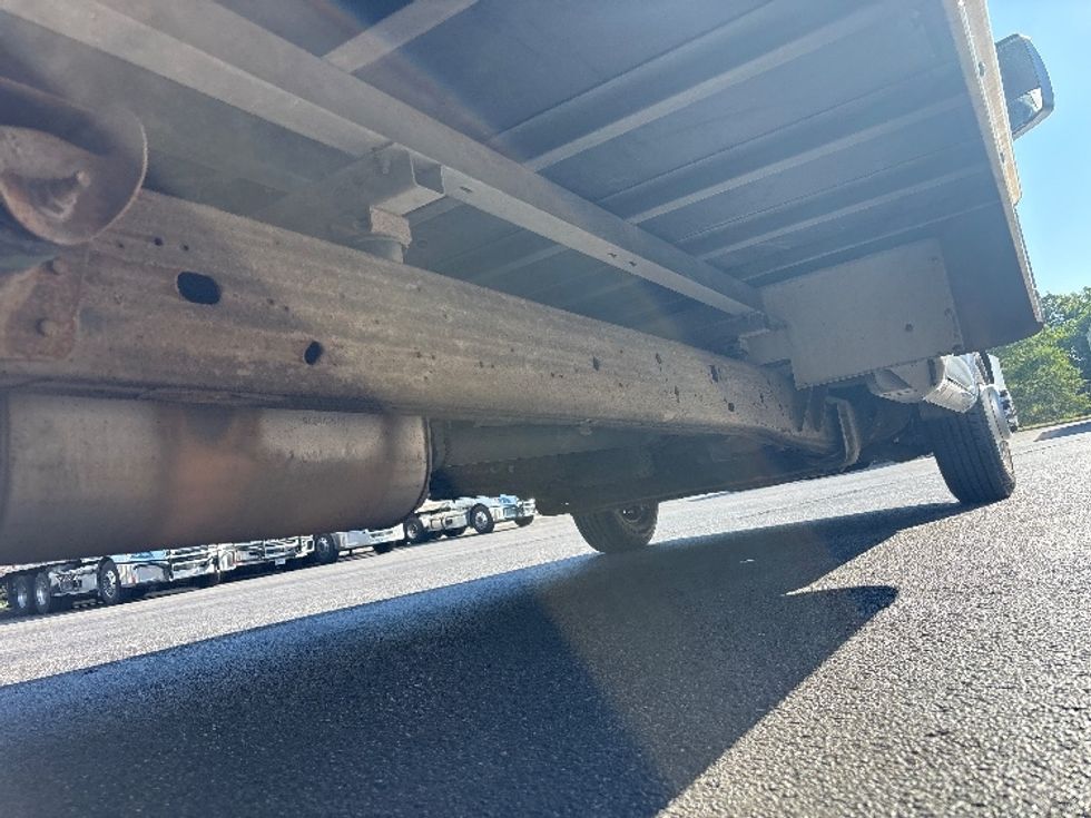 Light Duty Box Truck-Light and Medium Duty Trucks-GMC-2021-Savana G33903-Indianapolis-IN-95,259\n\t\tmiles-$ 29,250 - Image 14