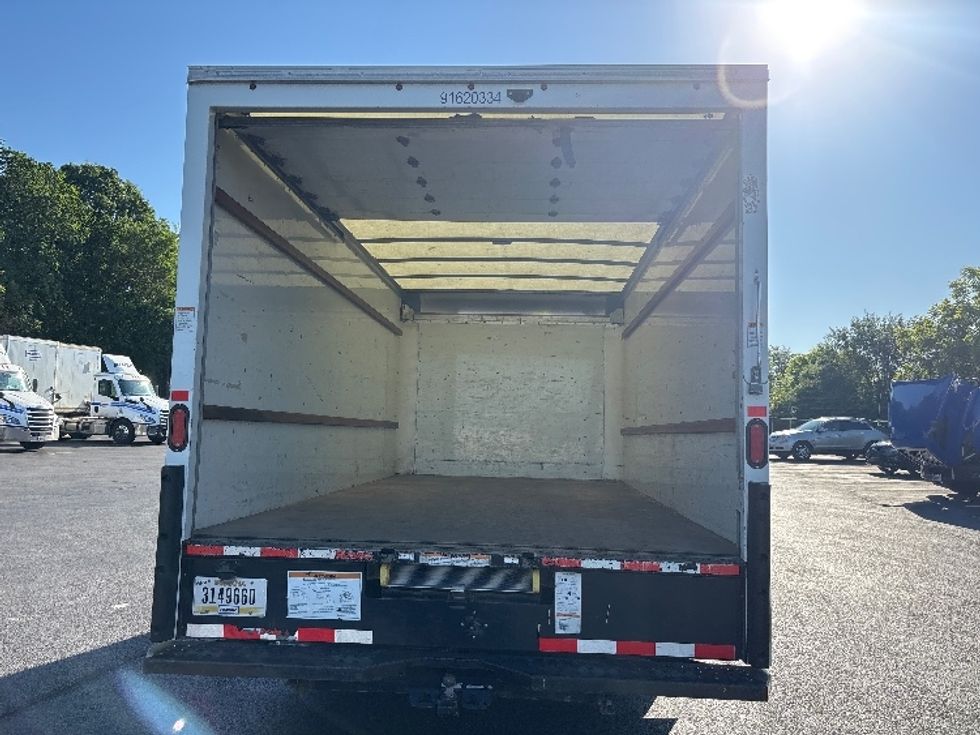 Light Duty Box Truck-Light and Medium Duty Trucks-GMC-2021-Savana G33903-Indianapolis-IN-95,259\n\t\tmiles-$ 29,250 - Image 8
