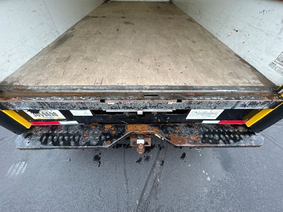 Light Duty Box Truck-Light and Medium Duty Trucks-GMC-2021-Savana G33903-Indianapolis-IN-96,654\n\t\tmiles-$ 24,750 - Image 10
