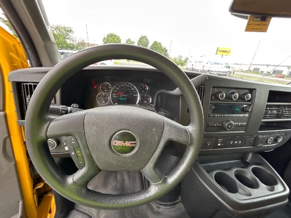 Light Duty Box Truck-Light and Medium Duty Trucks-GMC-2021-Savana G33903-Indianapolis-IN-96,654\n\t\tmiles-$ 24,750 - Image 18