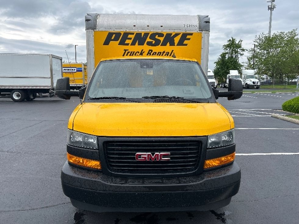 Light Duty Box Truck-Light and Medium Duty Trucks-GMC-2021-Savana G33903-Indianapolis-IN-96,654\n\t\tmiles-$ 24,750 - Image 2