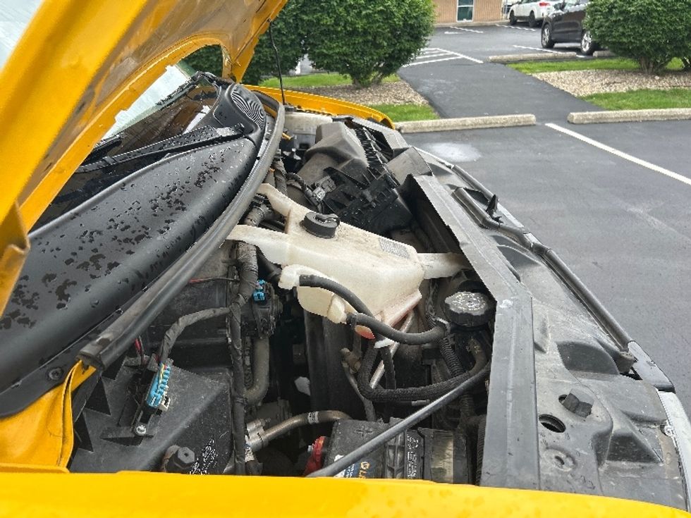 Light Duty Box Truck-Light and Medium Duty Trucks-GMC-2021-Savana G33903-Indianapolis-IN-96,654\n\t\tmiles-$ 24,750 - Image 23