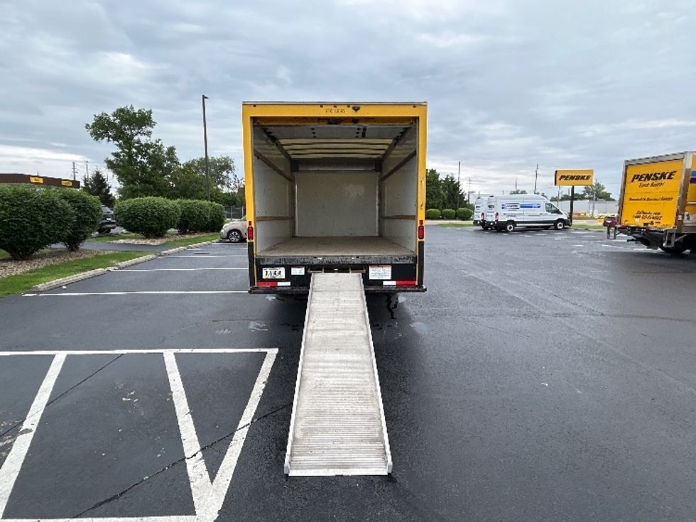 Light Duty Box Truck-Light and Medium Duty Trucks-GMC-2021-Savana G33903-Indianapolis-IN-96,654\n\t\tmiles-$ 24,750 - Image 9