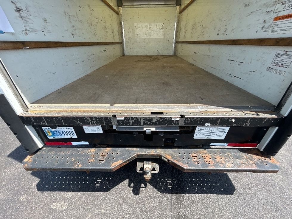Light Duty Box Truck-Light and Medium Duty Trucks-GMC-2021-Savana G33903-Indianapolis-IN-96,954\n\t\tmiles-$ 29,000 - Image 10