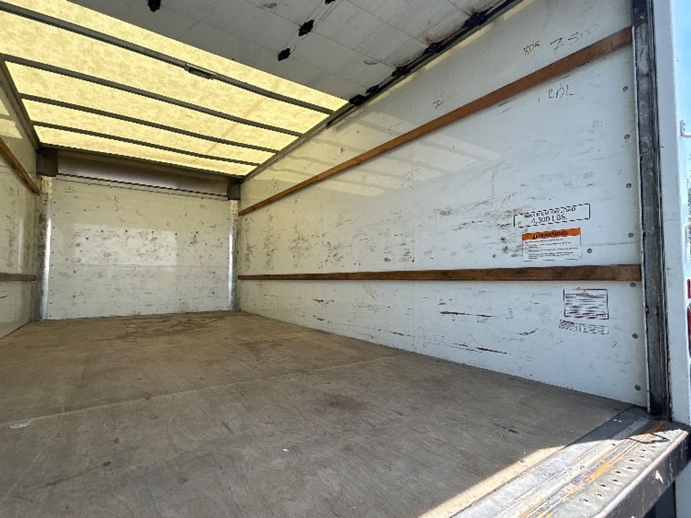Light Duty Box Truck-Light and Medium Duty Trucks-GMC-2021-Savana G33903-Indianapolis-IN-96,954\n\t\tmiles-$ 29,000 - Image 12