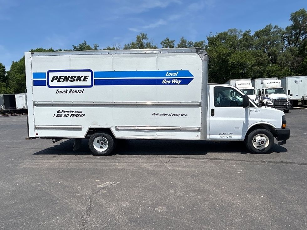 Light Duty Box Truck-Light and Medium Duty Trucks-GMC-2021-Savana G33903-Indianapolis-IN-96,954\n\t\tmiles-$ 29,000 - Image 15