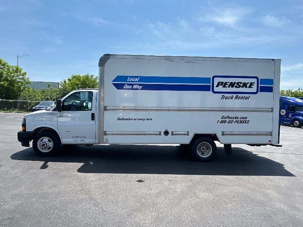 Light Duty Box Truck-Light and Medium Duty Trucks-GMC-2021-Savana G33903-Indianapolis-IN-96,954\n\t\tmiles-$ 29,000 - Image 4