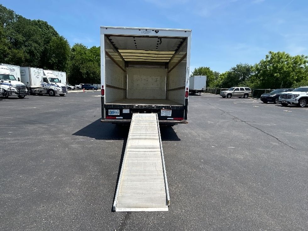 Light Duty Box Truck-Light and Medium Duty Trucks-GMC-2021-Savana G33903-Indianapolis-IN-96,954\n\t\tmiles-$ 29,000 - Image 9