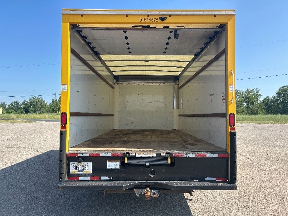 Light Duty Box Truck-Light and Medium Duty Trucks-GMC-2021-Savana G33903-Jackson-MI-78,269\n\t\tmiles-$ 27,250 - Image 8