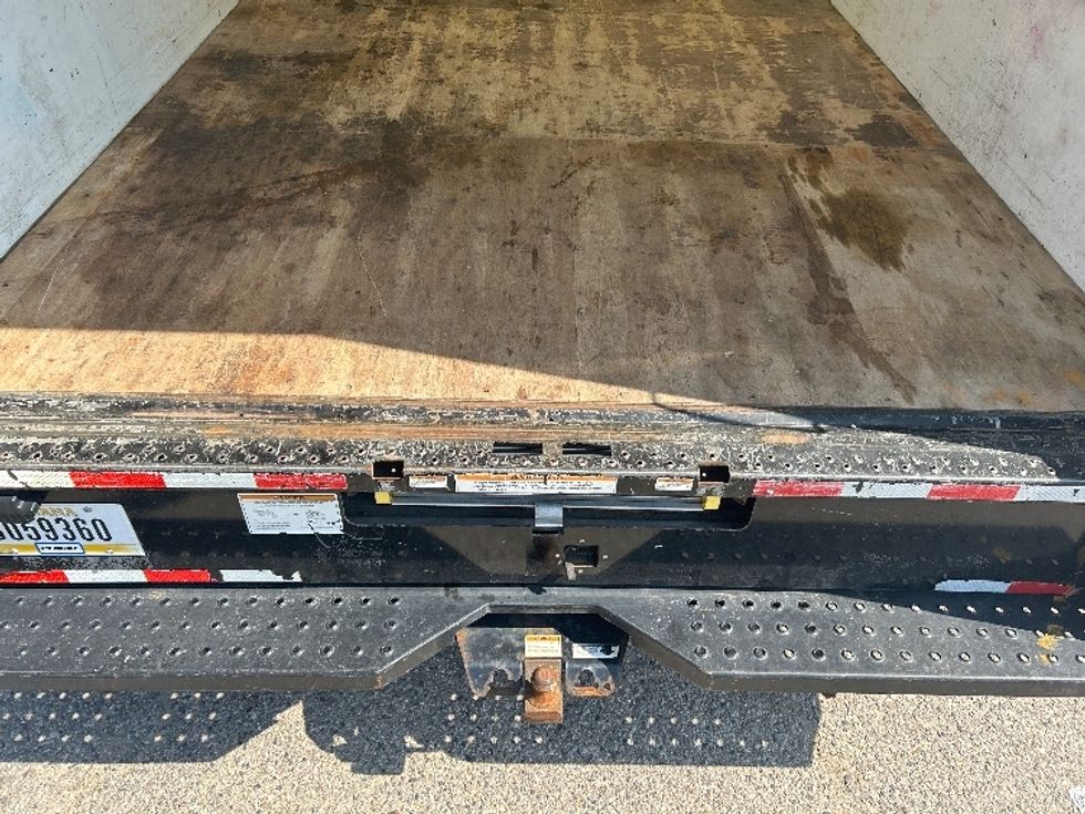 Light Duty Box Truck-Light and Medium Duty Trucks-GMC-2021-Savana G33903-Jackson-MI-78,269\n\t\tmiles-$ 27,250 - Image 9