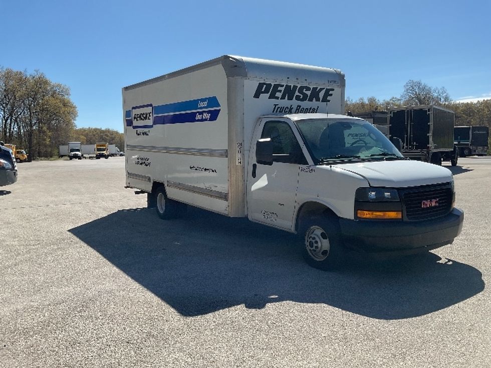 Light Duty Box Truck-Light and Medium Duty Trucks-GMC-2021-Savana G33903-Jackson-MI-95,059\n\t\tmiles-$ 29,250 - Image 1