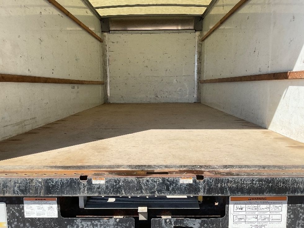 Light Duty Box Truck-Light and Medium Duty Trucks-GMC-2021-Savana G33903-Jackson-MI-95,059\n\t\tmiles-$ 29,250 - Image 10