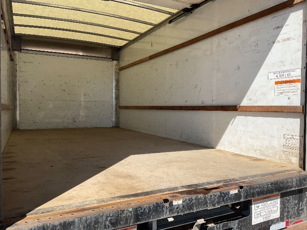 Light Duty Box Truck-Light and Medium Duty Trucks-GMC-2021-Savana G33903-Jackson-MI-95,059\n\t\tmiles-$ 29,250 - Image 12
