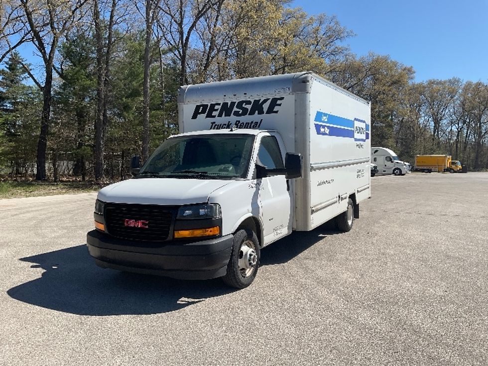 Light Duty Box Truck-Light and Medium Duty Trucks-GMC-2021-Savana G33903-Jackson-MI-95,059\n\t\tmiles-$ 29,250 - Image 3