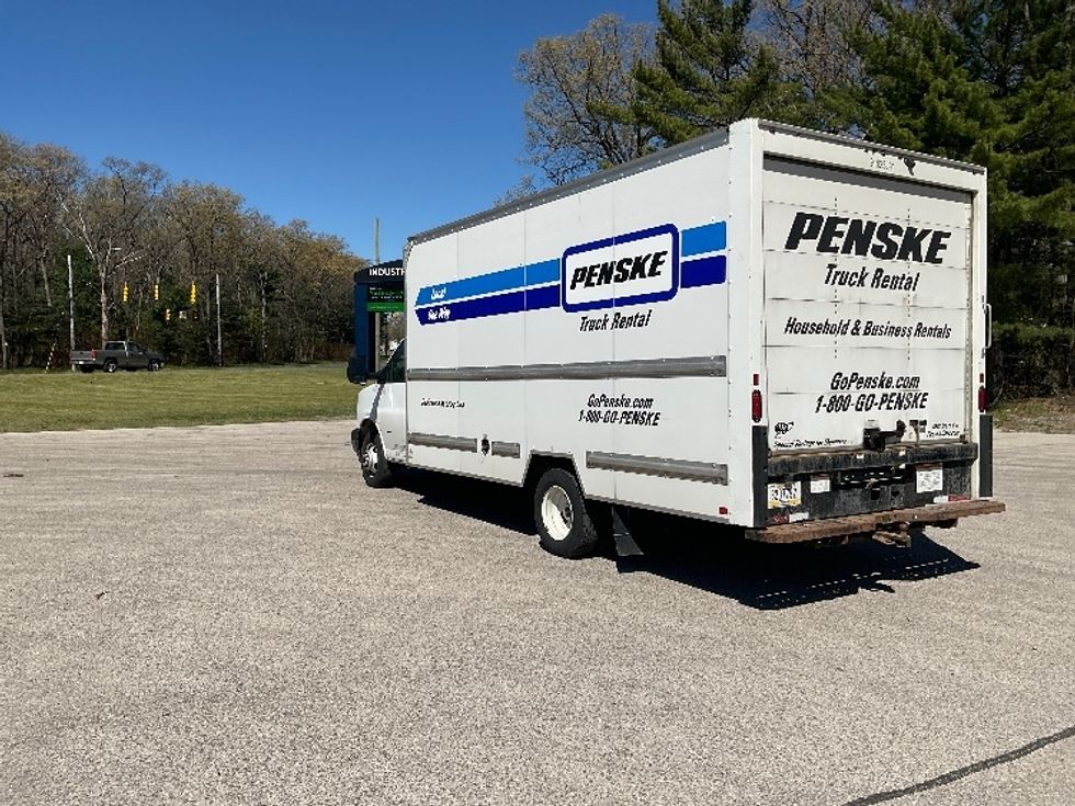 Light Duty Box Truck-Light and Medium Duty Trucks-GMC-2021-Savana G33903-Jackson-MI-95,059\n\t\tmiles-$ 29,250 - Image 6