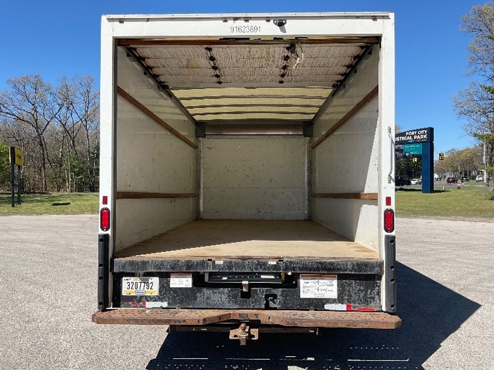 Light Duty Box Truck-Light and Medium Duty Trucks-GMC-2021-Savana G33903-Jackson-MI-95,059\n\t\tmiles-$ 29,250 - Image 8