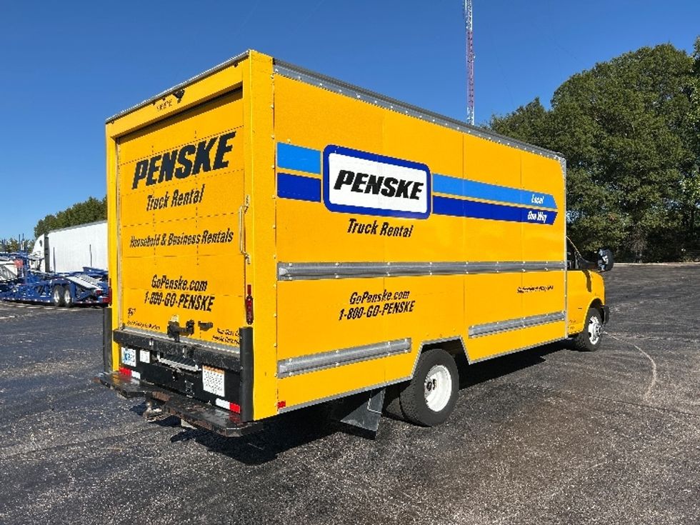 Light Duty Box Truck-Light and Medium Duty Trucks-GMC-2021-Savana G33903-Jackson-TN-103,932\n\t\tmiles-$ 26,250 - Image 13