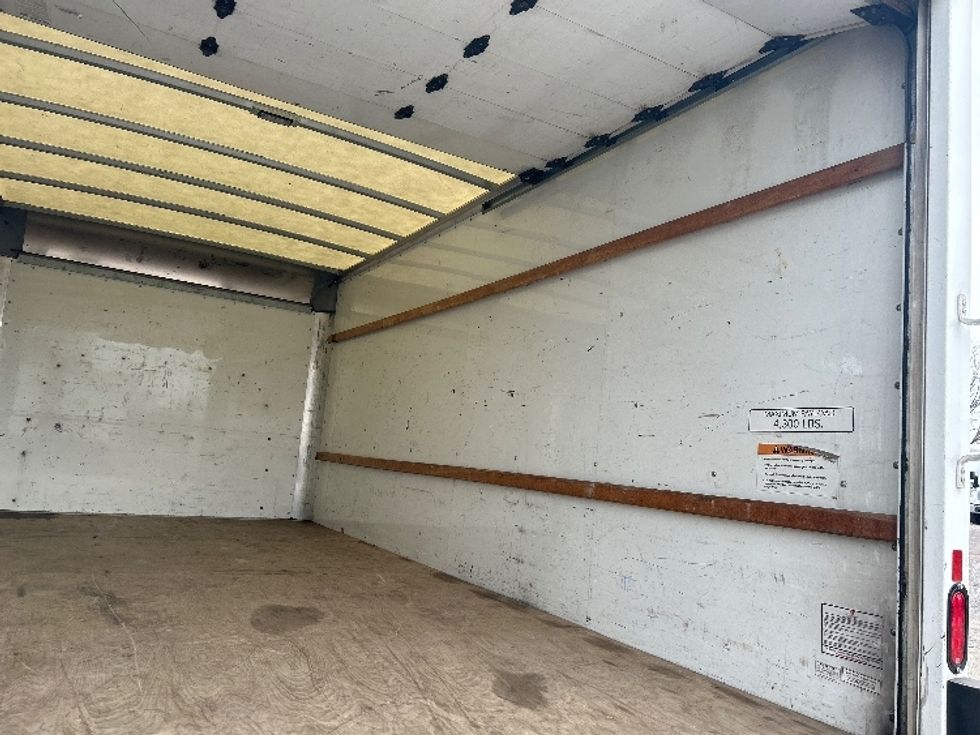 Light Duty Box Truck-Light and Medium Duty Trucks-GMC-2021-Savana G33903-Jackson-TN-117,181\n\t\tmiles-$ 27,250 - Image 12