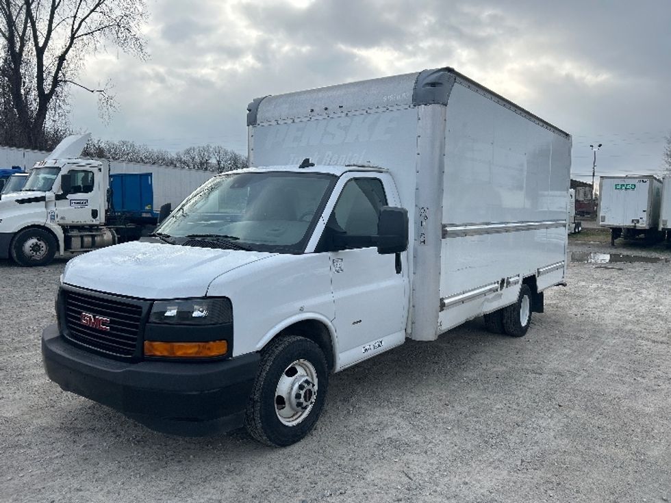 Light Duty Box Truck-Light and Medium Duty Trucks-GMC-2021-Savana G33903-Jackson-TN-117,181\n\t\tmiles-$ 27,250 - Image 3