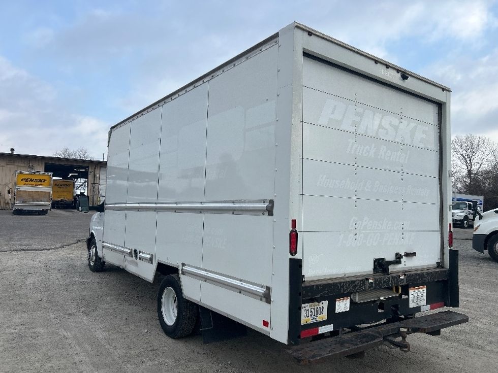 Light Duty Box Truck-Light and Medium Duty Trucks-GMC-2021-Savana G33903-Jackson-TN-117,181\n\t\tmiles-$ 27,250 - Image 6