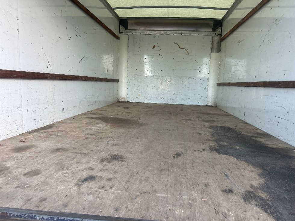 Light Duty Box Truck-Light and Medium Duty Trucks-GMC-2021-Savana G33903-Jacksonville-FL-105,052\n\t\tmiles-$ 25,250 - Image 10