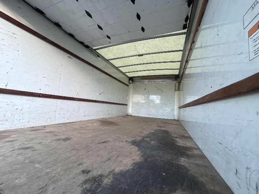 Light Duty Box Truck-Light and Medium Duty Trucks-GMC-2021-Savana G33903-Jacksonville-FL-105,052\n\t\tmiles-$ 25,250 - Image 11