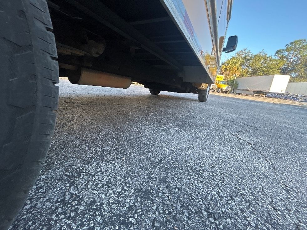 Light Duty Box Truck-Light and Medium Duty Trucks-GMC-2021-Savana G33903-Jacksonville-FL-105,052\n\t\tmiles-$ 25,250 - Image 14