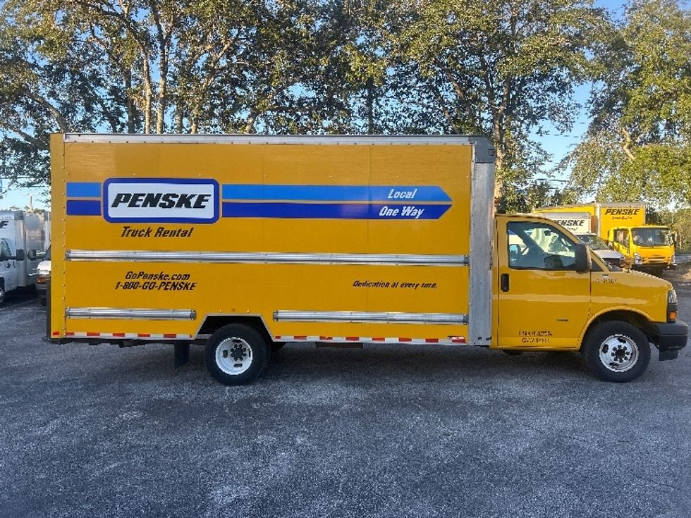 Light Duty Box Truck-Light and Medium Duty Trucks-GMC-2021-Savana G33903-Jacksonville-FL-105,052\n\t\tmiles-$ 25,250 - Image 15