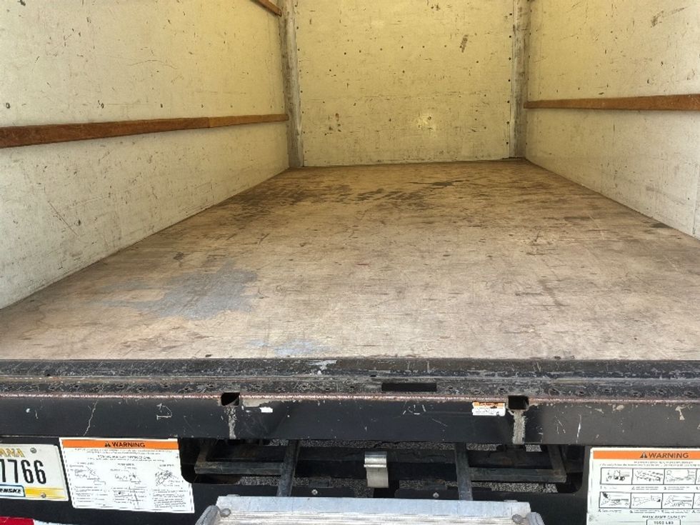 Light Duty Box Truck-Light and Medium Duty Trucks-GMC-2021-Savana G33903-Jacksonville-FL-105,347\n\t\tmiles-$ 25,000 - Image 10