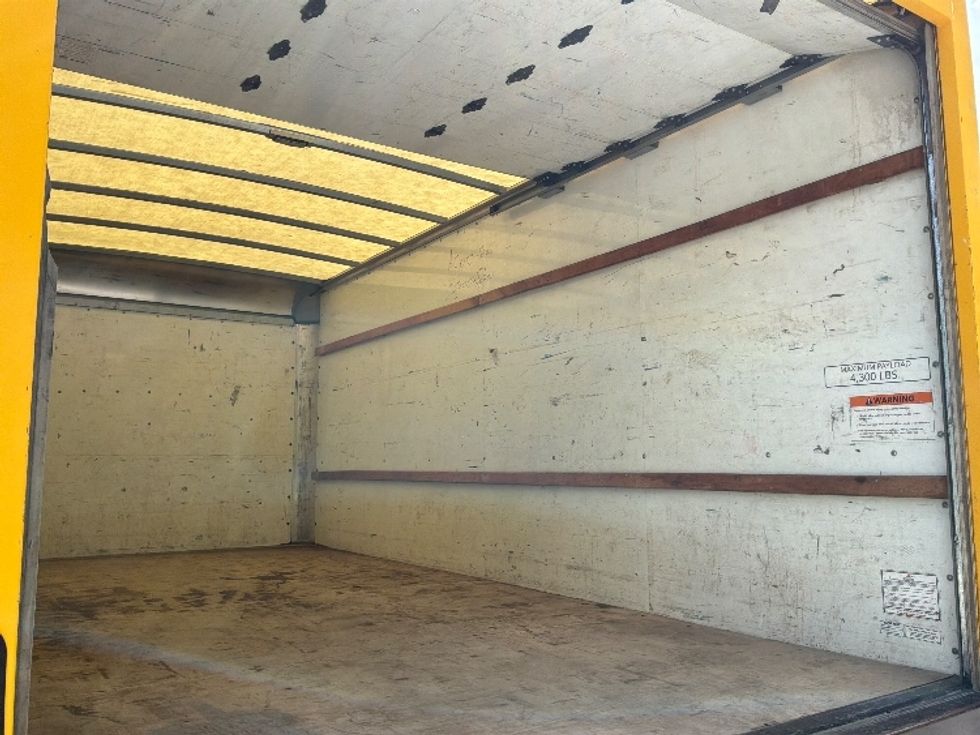 Light Duty Box Truck-Light and Medium Duty Trucks-GMC-2021-Savana G33903-Jacksonville-FL-105,347\n\t\tmiles-$ 25,000 - Image 12