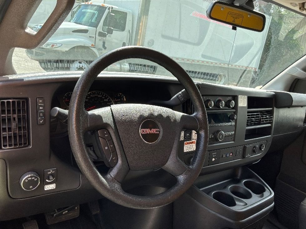 Light Duty Box Truck-Light and Medium Duty Trucks-GMC-2021-Savana G33903-Jacksonville-FL-105,347\n\t\tmiles-$ 25,000 - Image 17