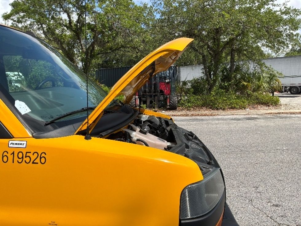 Light Duty Box Truck-Light and Medium Duty Trucks-GMC-2021-Savana G33903-Jacksonville-FL-105,347\n\t\tmiles-$ 25,000 - Image 23