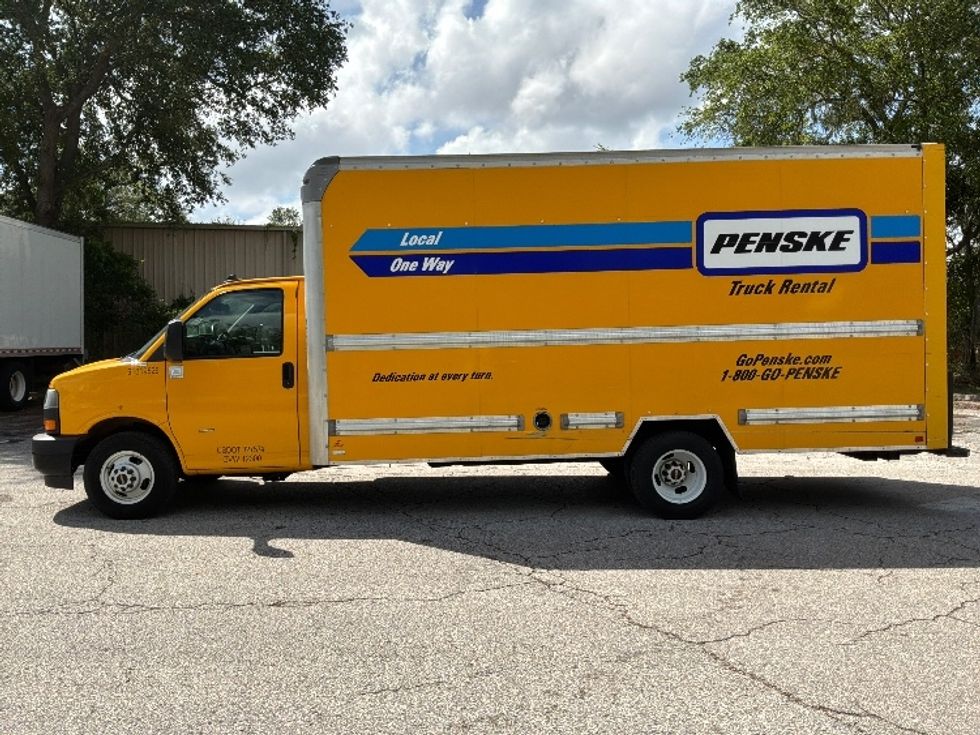 Light Duty Box Truck-Light and Medium Duty Trucks-GMC-2021-Savana G33903-Jacksonville-FL-105,347\n\t\tmiles-$ 25,000 - Image 4