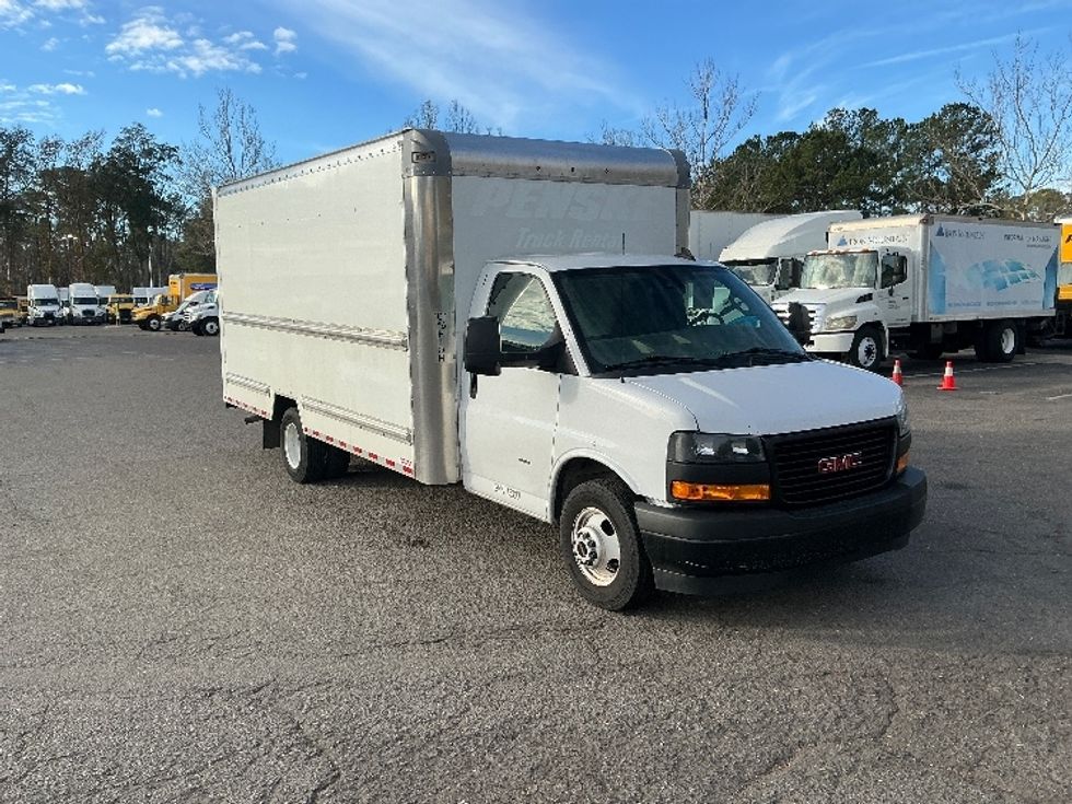 Light Duty Box Truck-Light and Medium Duty Trucks-GMC-2021-Savana G33903-Jacksonville-FL-109,112\n\t\tmiles-$ 29,750 - Image 1